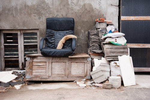 Service terms for a rubbish removal booking and payment rules